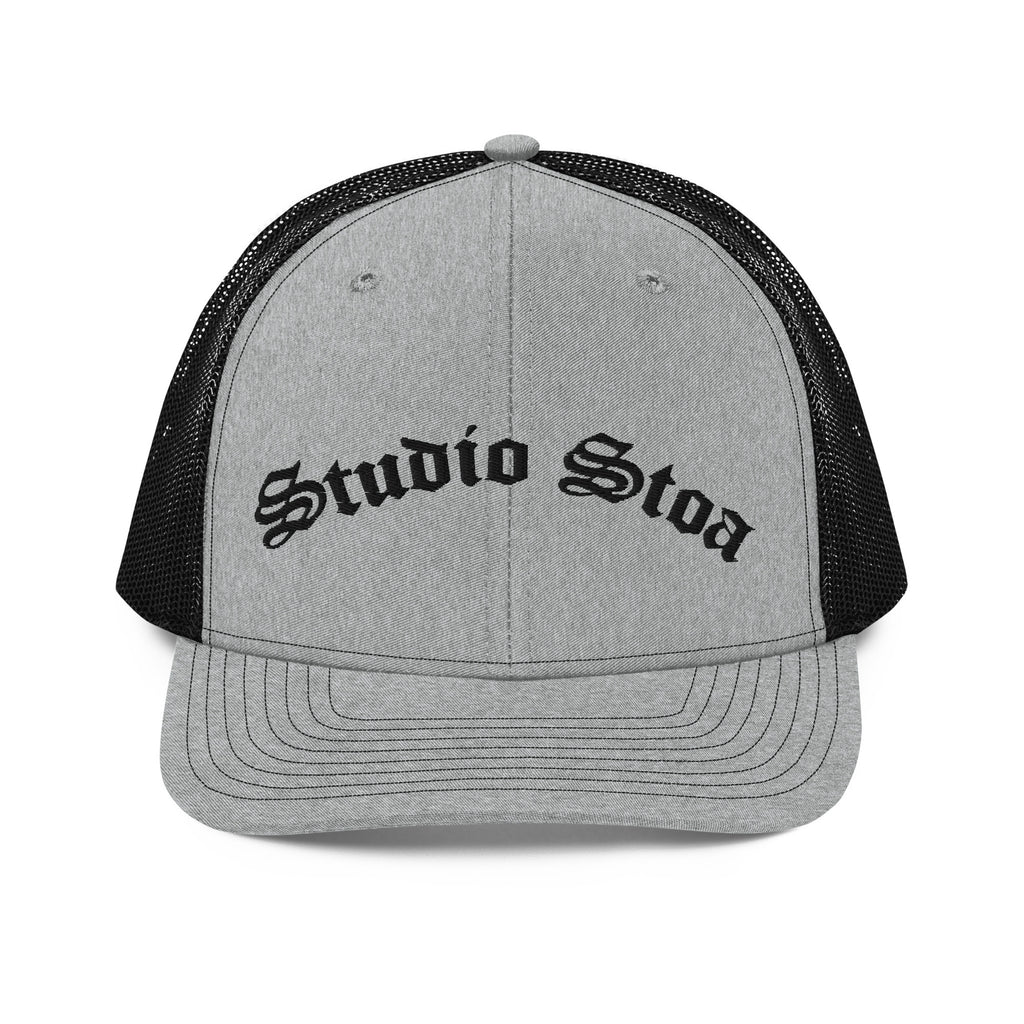 Studio Stoa Trucker Cap heather grey black snapback front view